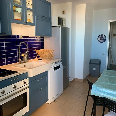Avec Piscine Et Box, Vue Sur * Sète