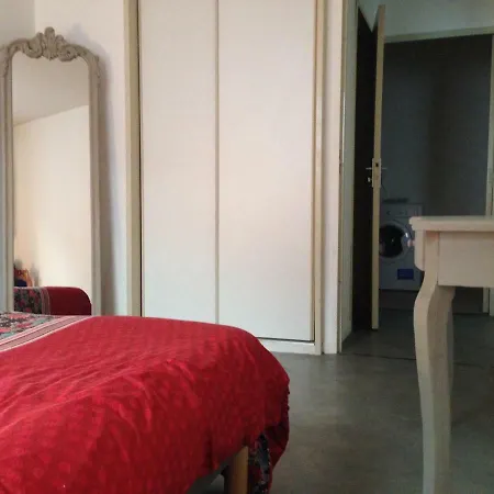 Apartment Avec Piscine Et Box, Vue Sur Sete