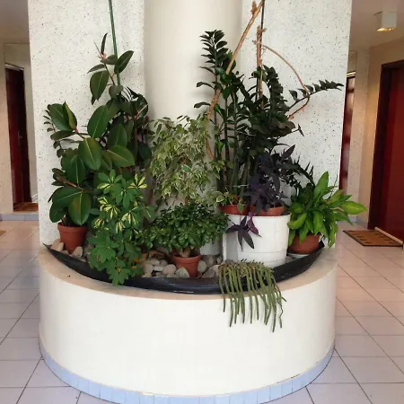 Avec Piscine Et Box, Vue Sur * Sète