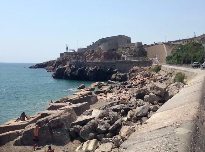 Avec Piscine Et Box, Vue Sur Apartment Sète