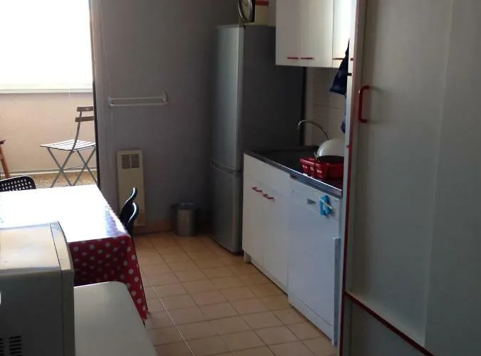 Avec Piscine Et Box, Vue Sur Σετ