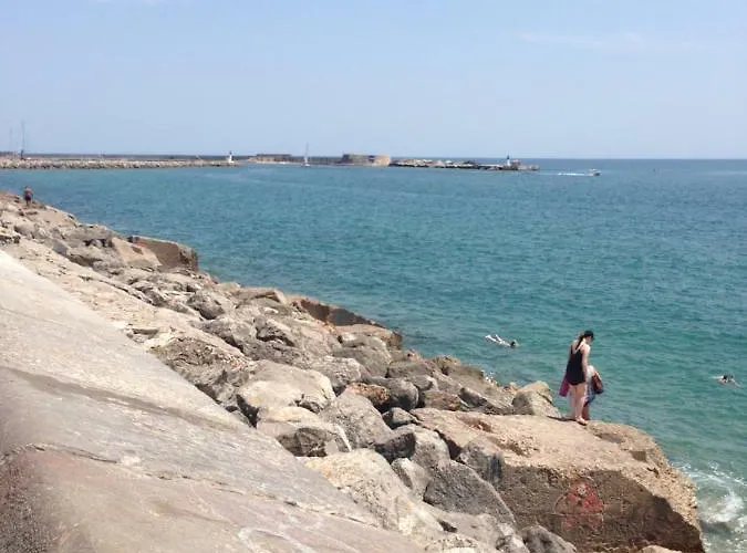 Avec Piscine Et Box, Vue Sur *